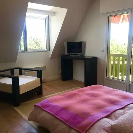 Superbe Individuelle Avec Piscine Et Tennis Privatifs Villa